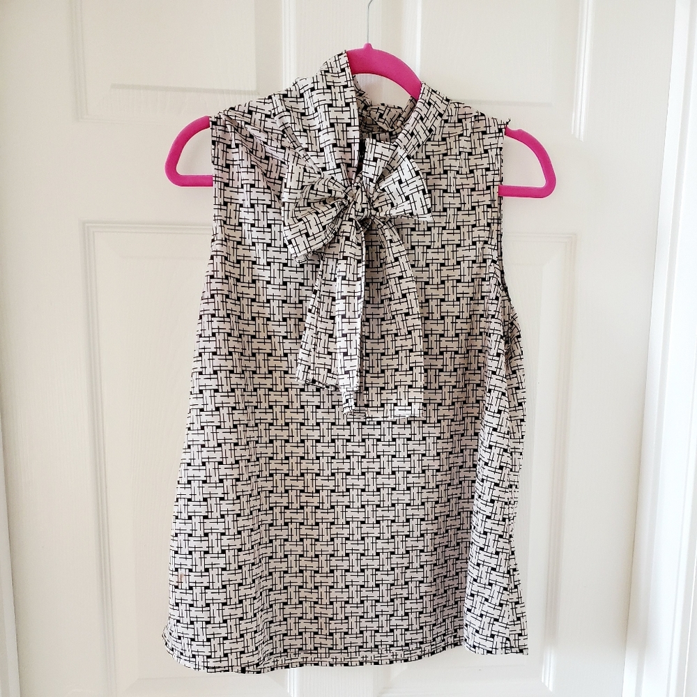 Evan-Picone Black Label Pussybow Shell Blouse, XL